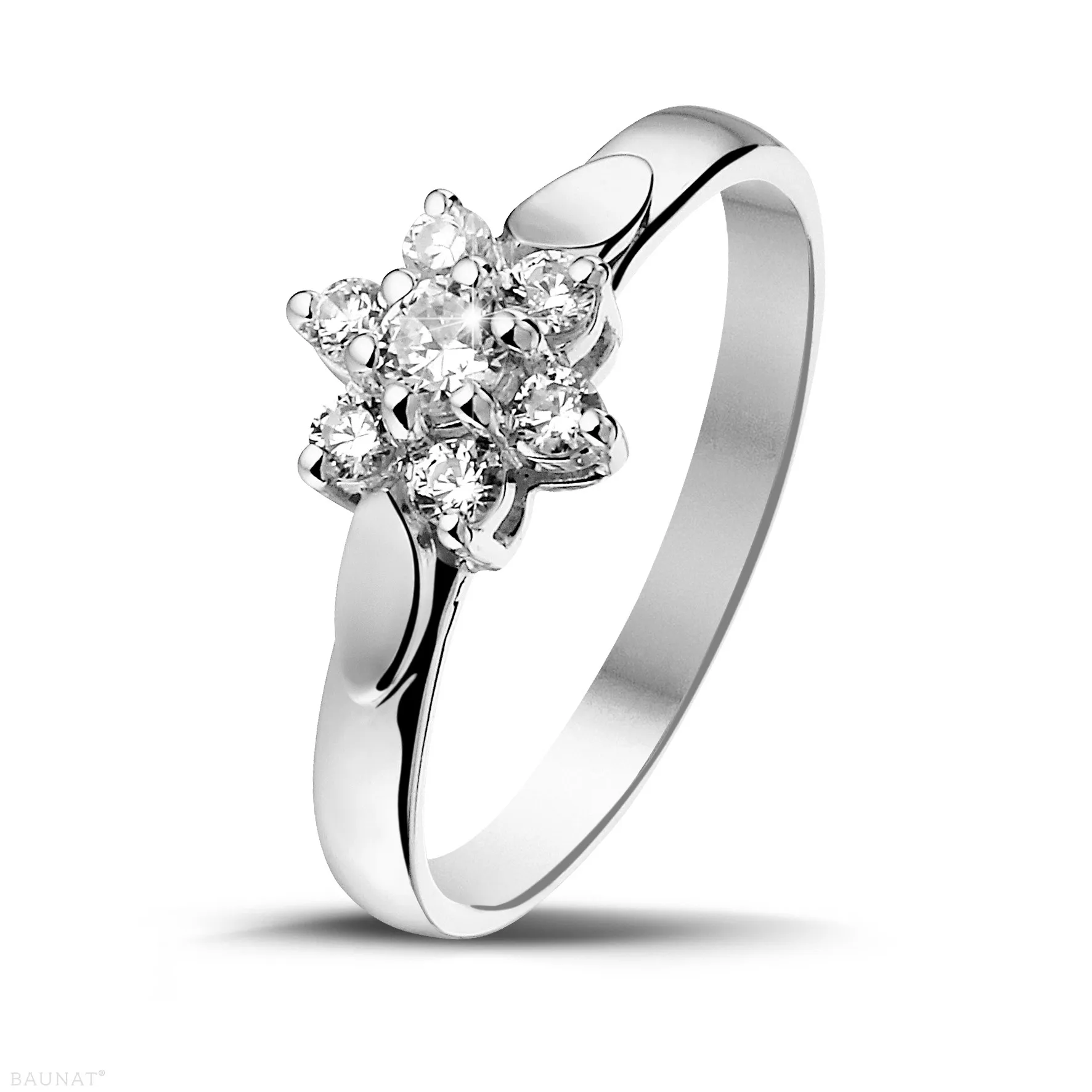 0.30 quilates anillo flor diamante en platino 
