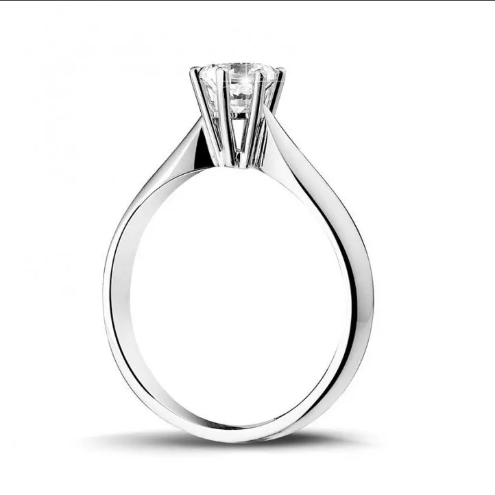 0.50 quilates anillo solitario diamante en platino 