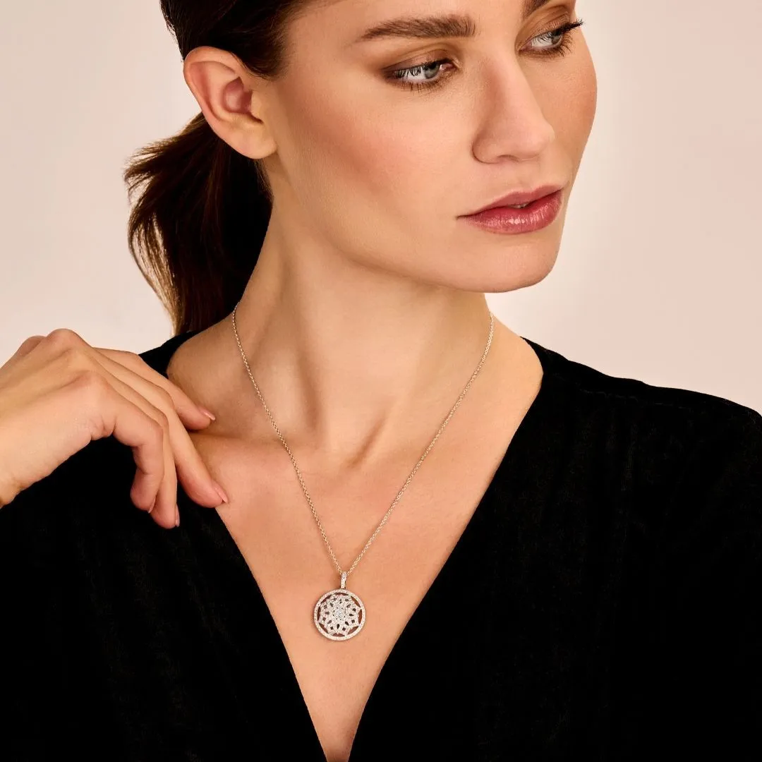 1.10 quilates colgante diamante en oro rojo 