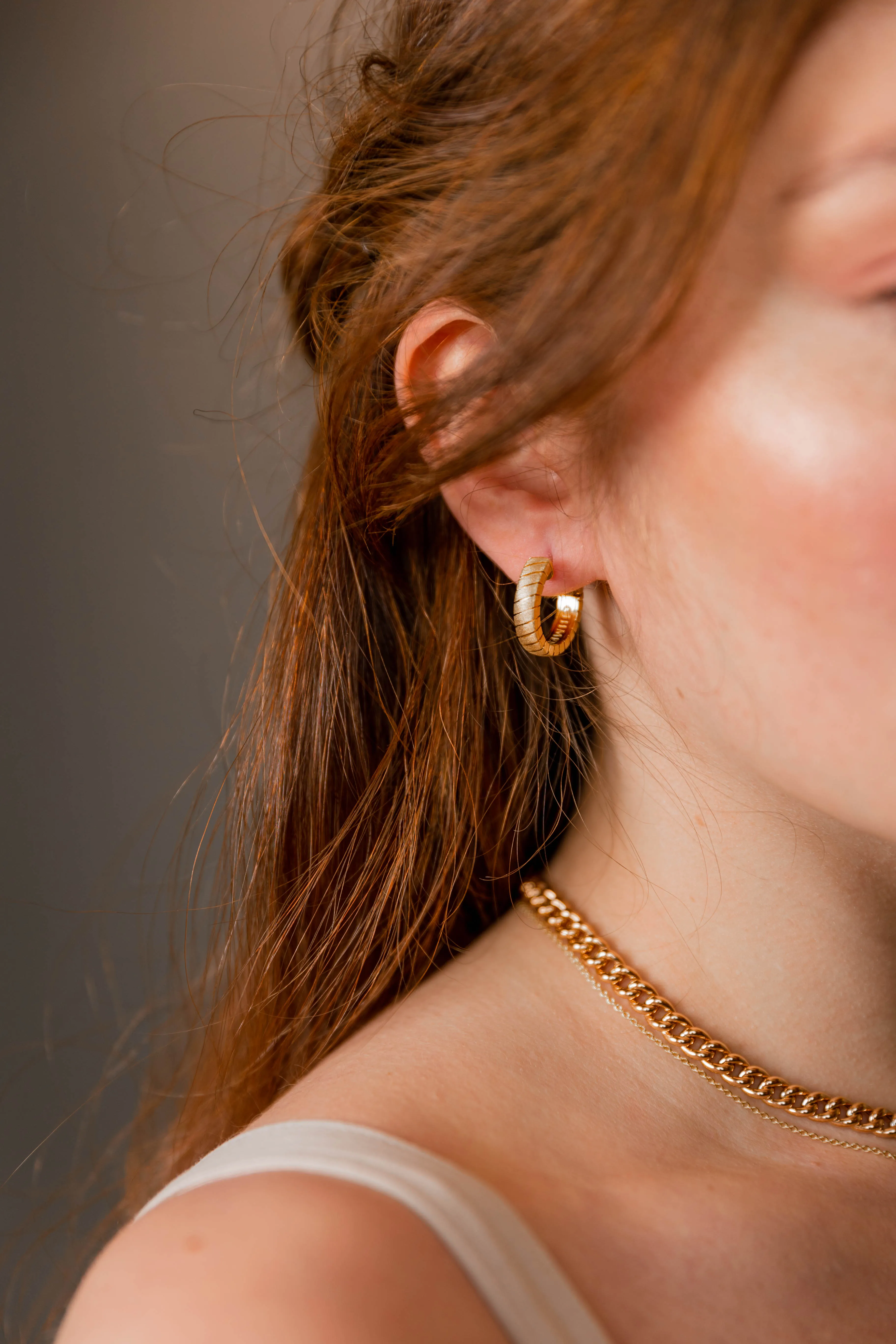 ARETES  
