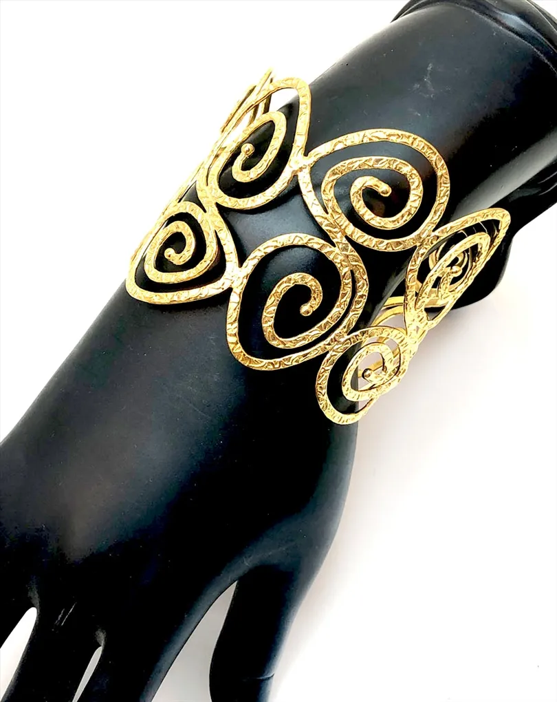 BRAZALETES MUJER ORO BAÑO, ORIGINALES Y MUY VISTOSAS