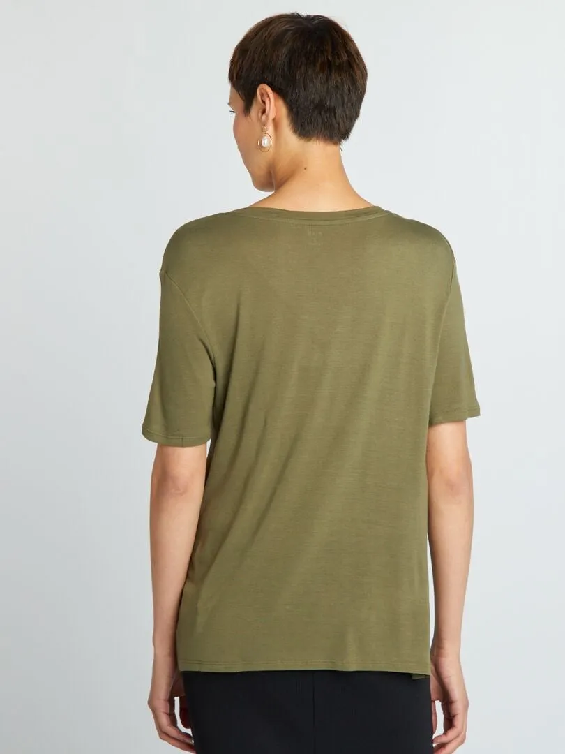 CAMISETA BáSICA FLUIDA  KAKI