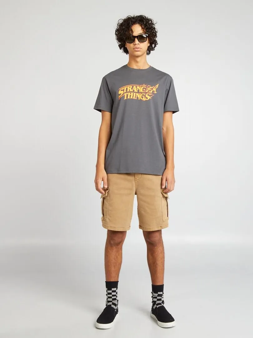 CAMISETA DE MANGA CORTA 'STRAGER THINGS'  GRIS