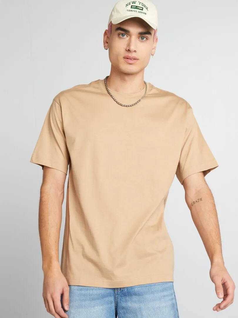 CAMISETA LISA CON CUELLO REDONDO  BEIGE