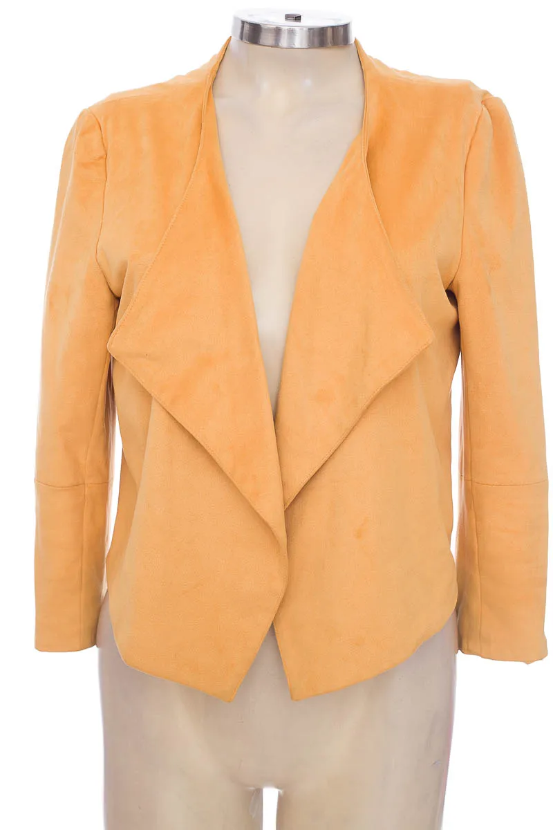 CHAQUETA / ABRIGO COLOR AMARILLO  BERSHKA