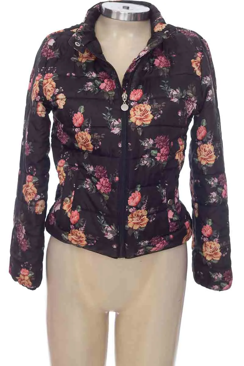CHAQUETA / ABRIGO COLOR NEGRO  STRADIVARIUS