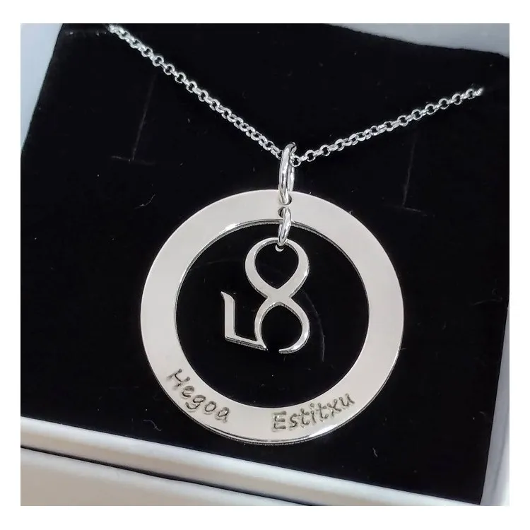 Colgantes aniversarios + cadena en plata de ley personalizable