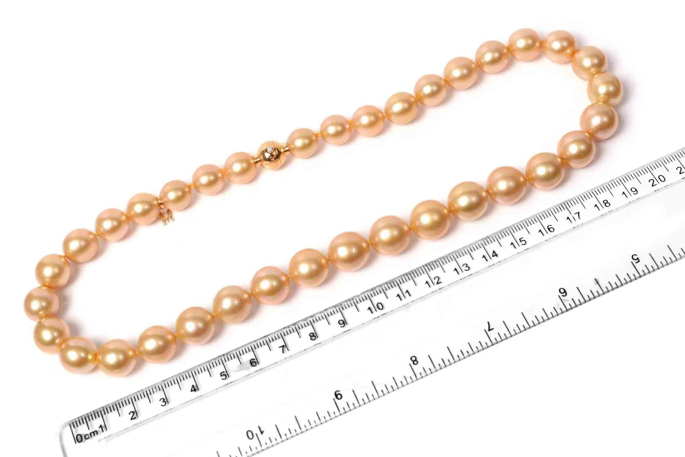 COLLAR  