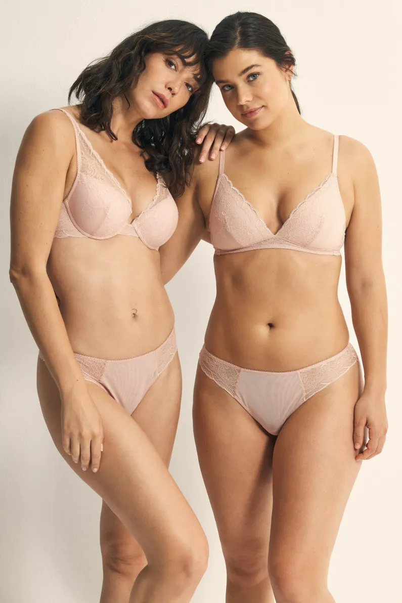  CONJUNTO SUJETADOR PUSH CON PIEZA CRUZA TIRANTES CON TANGA