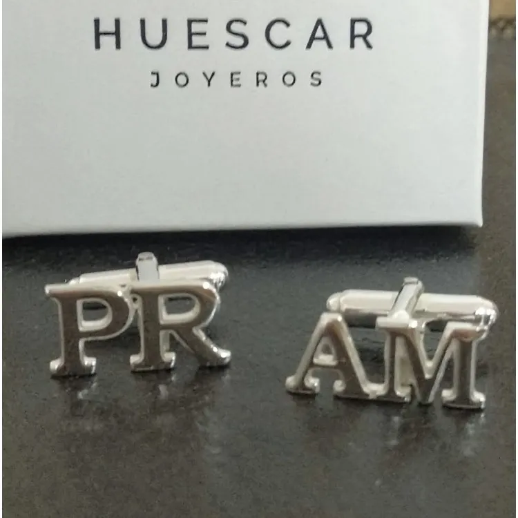 Gemelos 2 Iniciales en plata de ley
