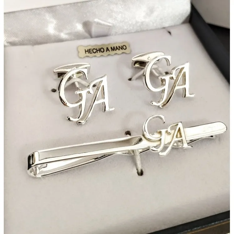 Gemelos iniciales (2 letras) con pisacorbatas a juego en plata de ley