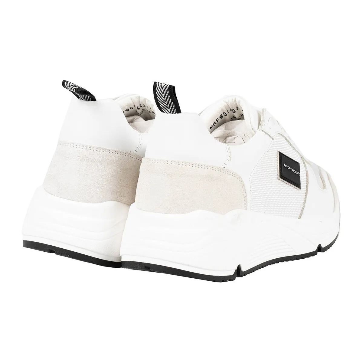 MMFW01453LE500019