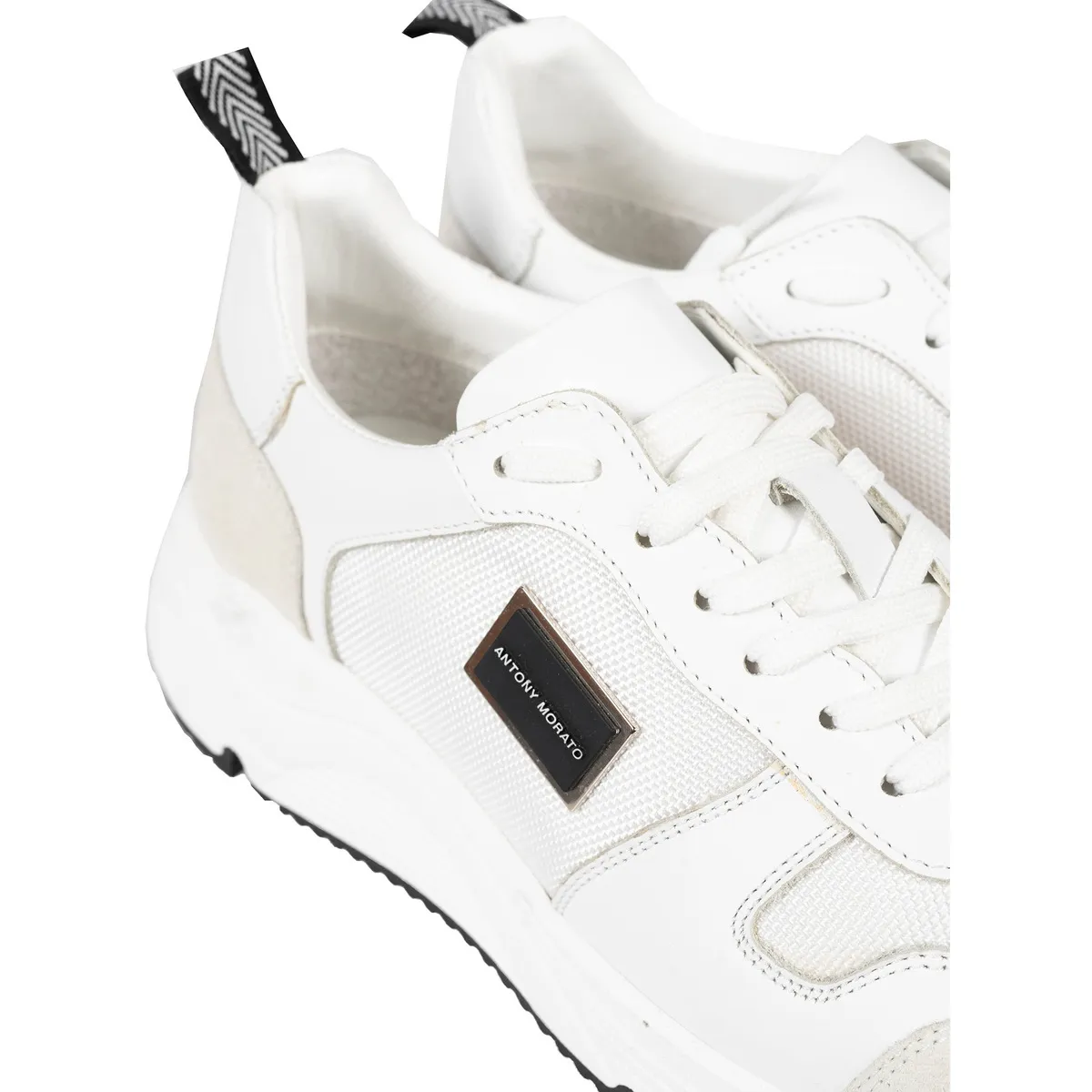 MMFW01453LE500019