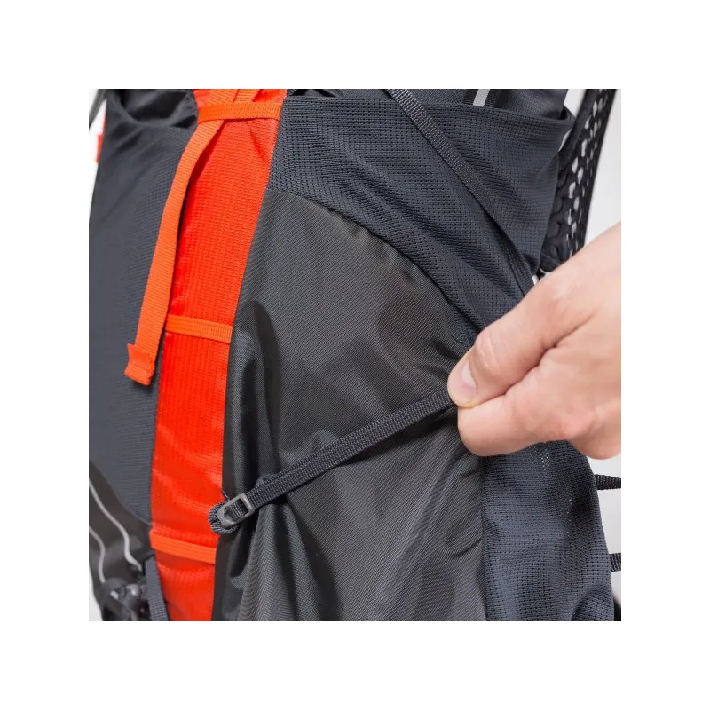 Mochila Osprey Exos 38L (Blaze Black)