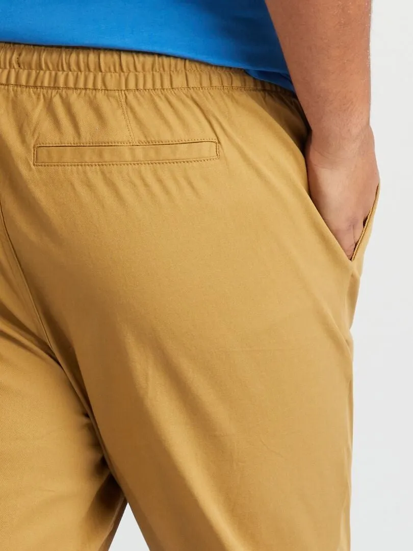 PANTALóN CHINO CON CINTURA ELáSTICA  VERDE