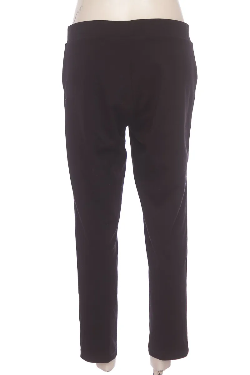PANTALóN COLOR NEGRO  ARKITECT