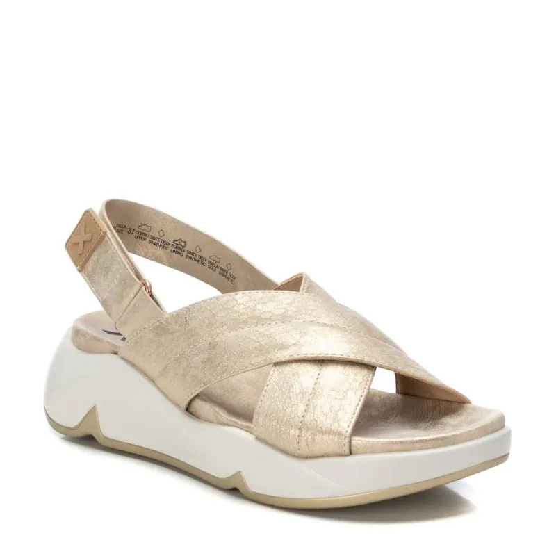 Sandalia de mujer XTI 142739 Oro