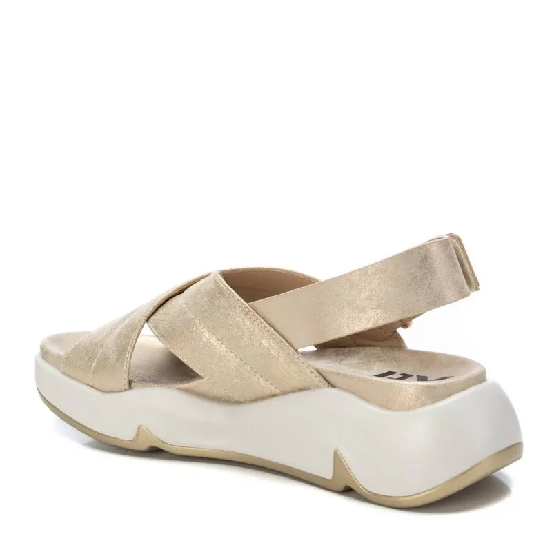 Sandalia de mujer XTI 142739 Oro