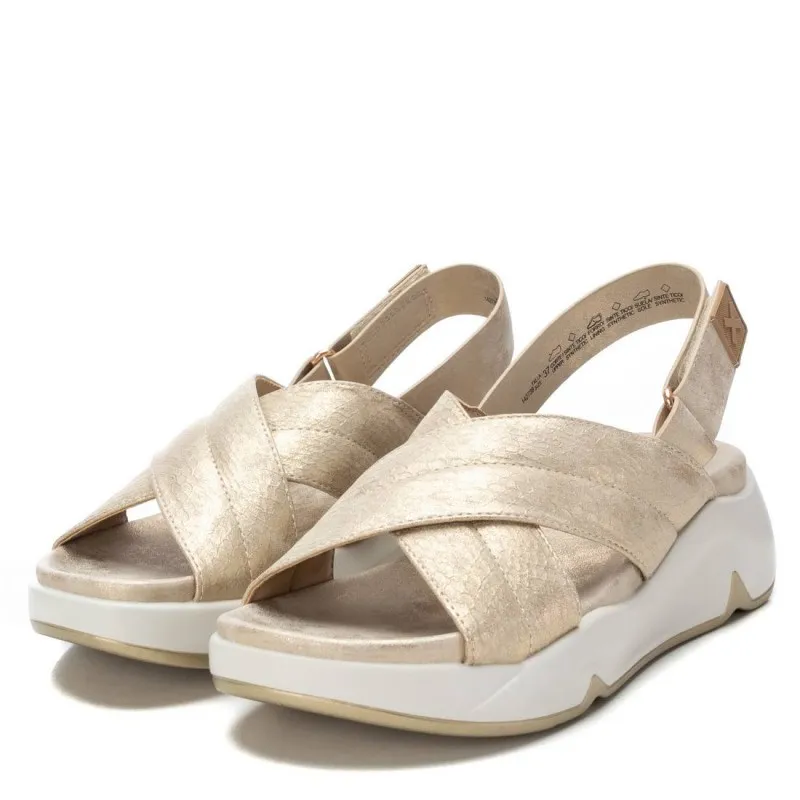 Sandalia de mujer XTI 142739 Oro