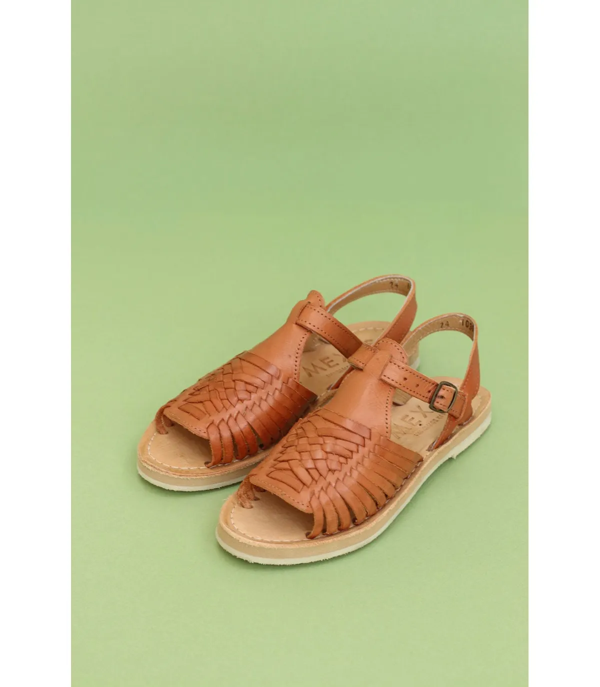 Sandalia para mujer en piel cuero