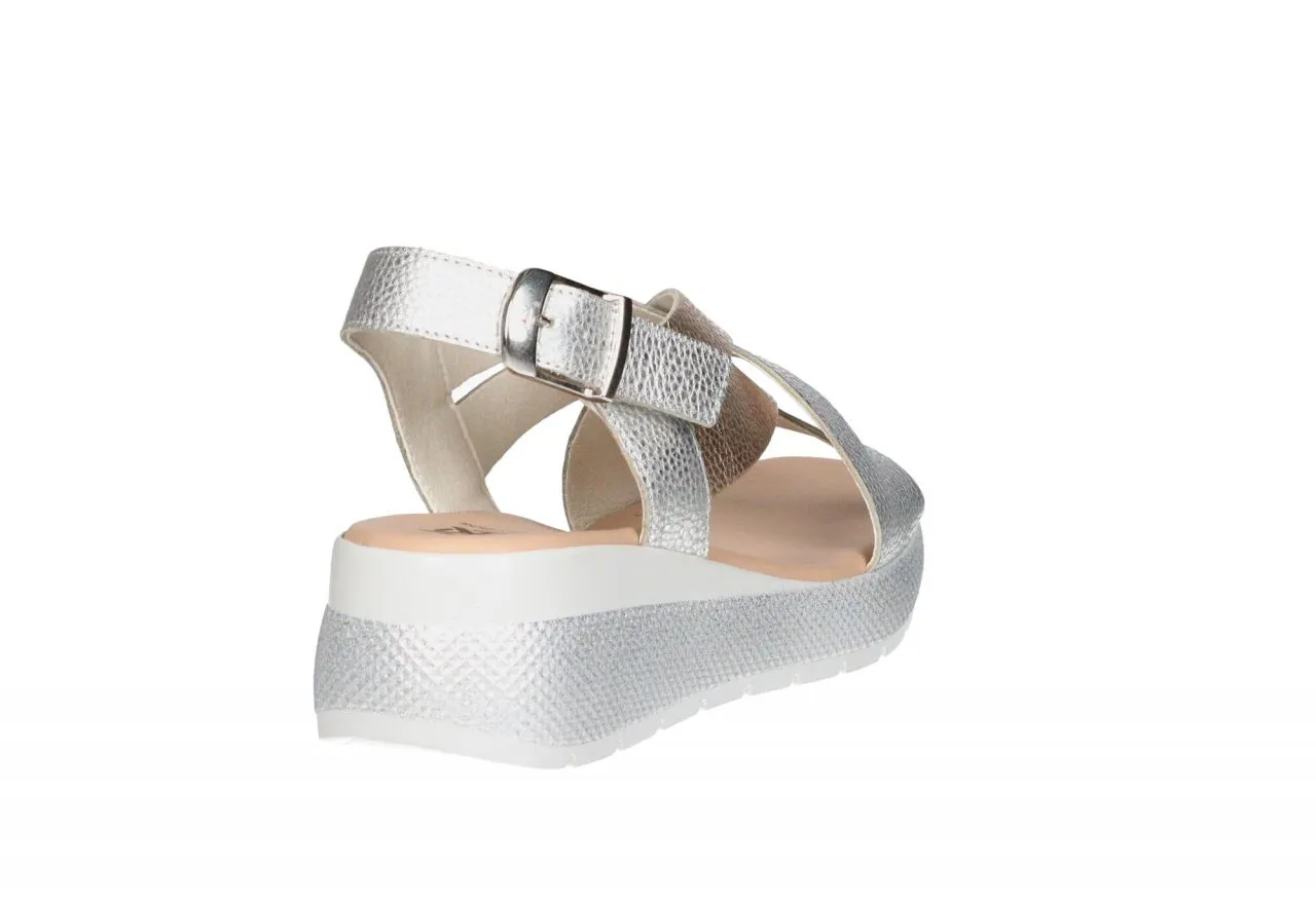 Sandalia Piel Plata/dorado Tiras Cruzadas CuÑa Baja Plata