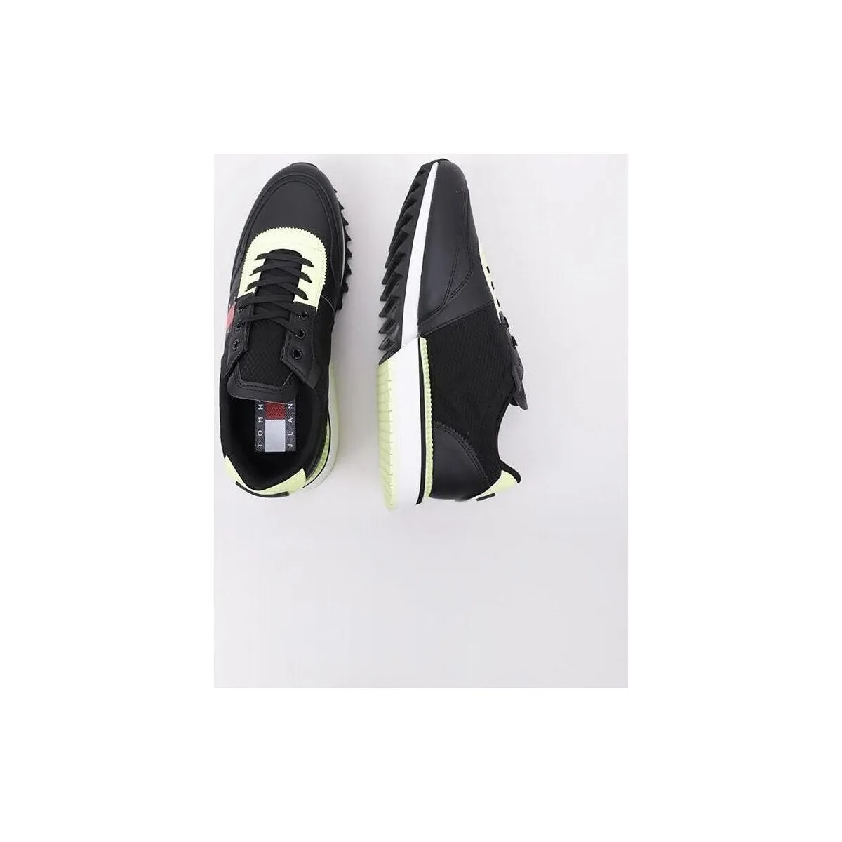 TOMMY JEANS CLEATED