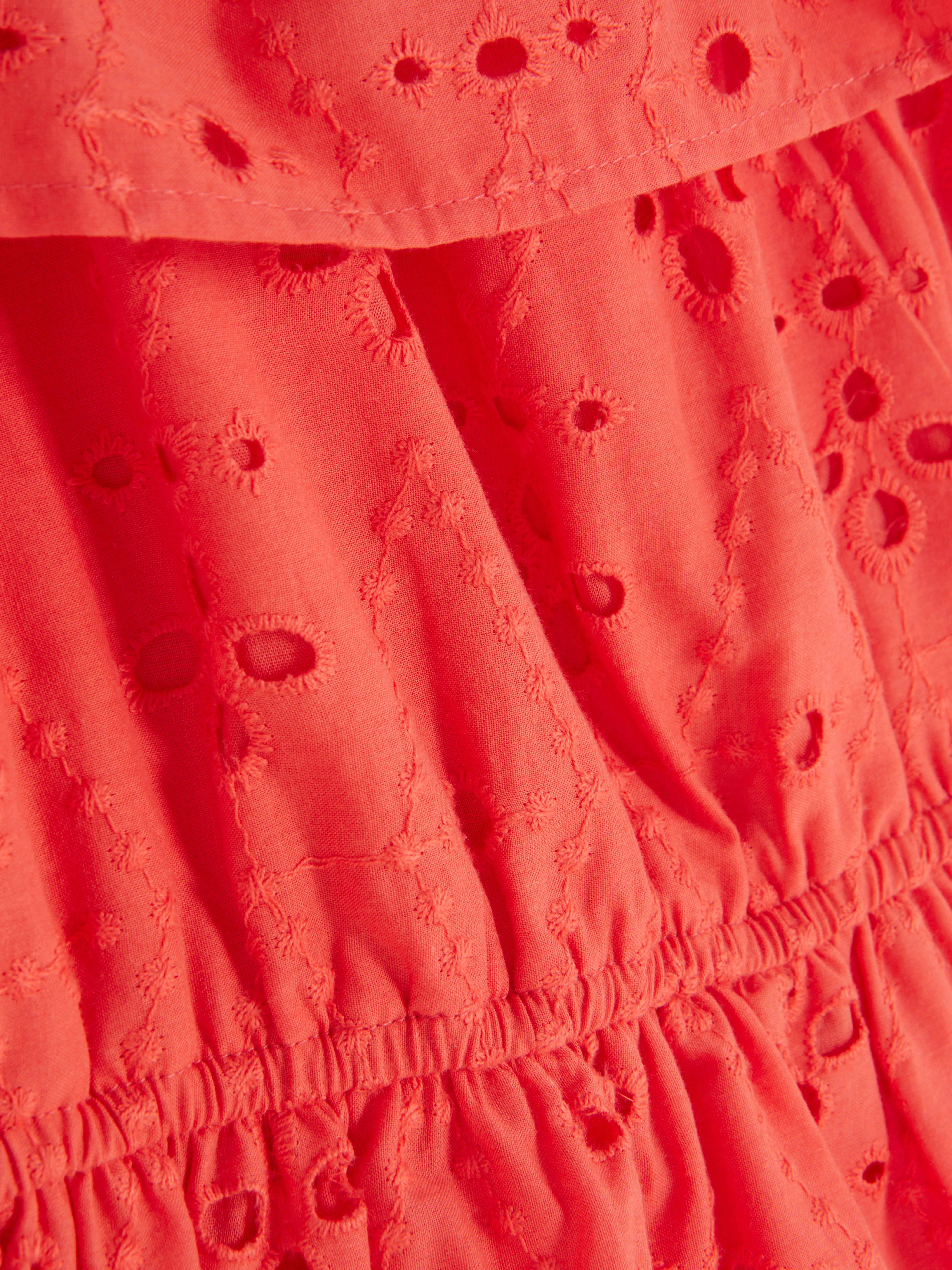 Vestido a capas con bordado inglés