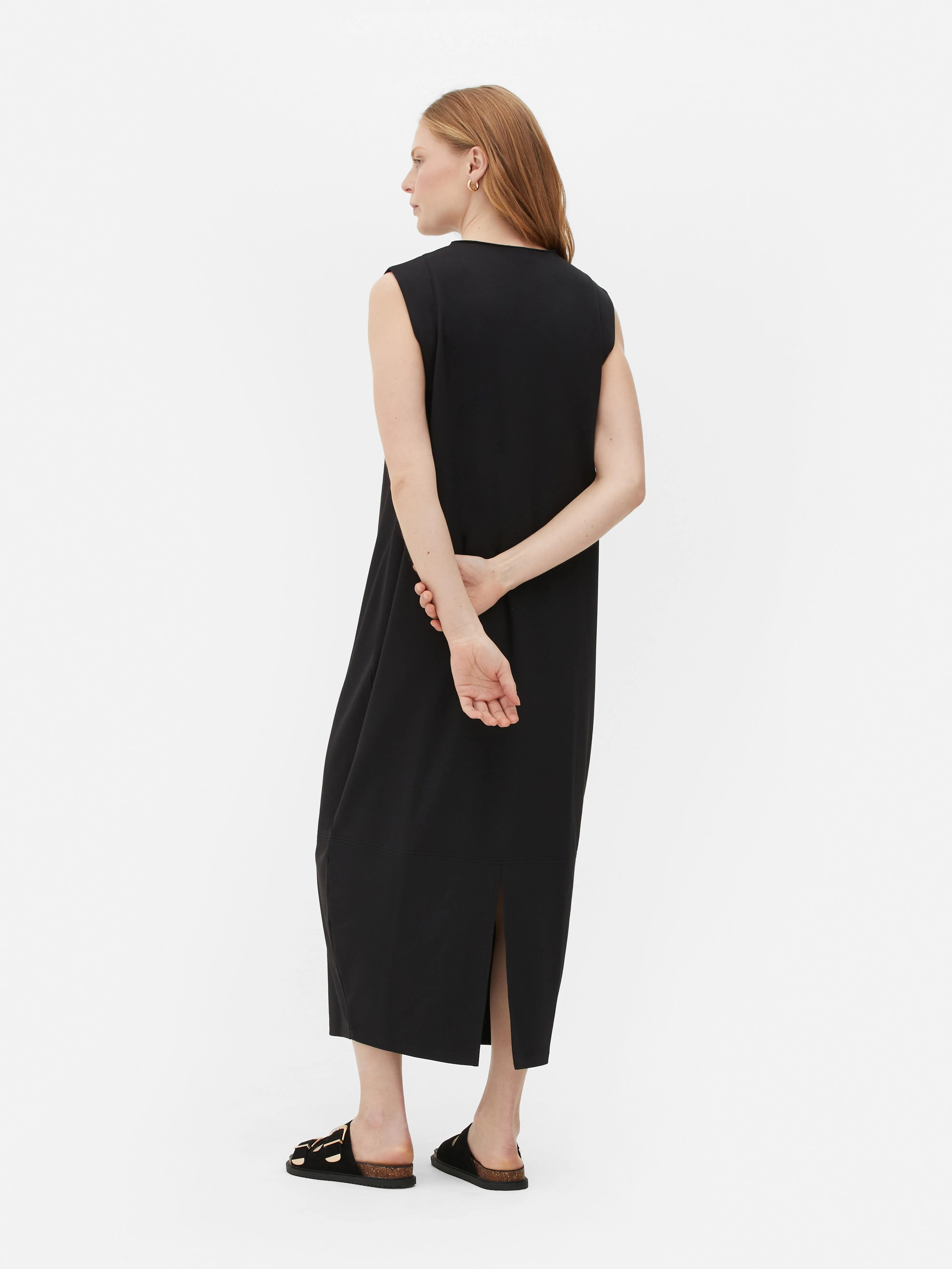 Vestido de punto de corte cocoon de The Edit