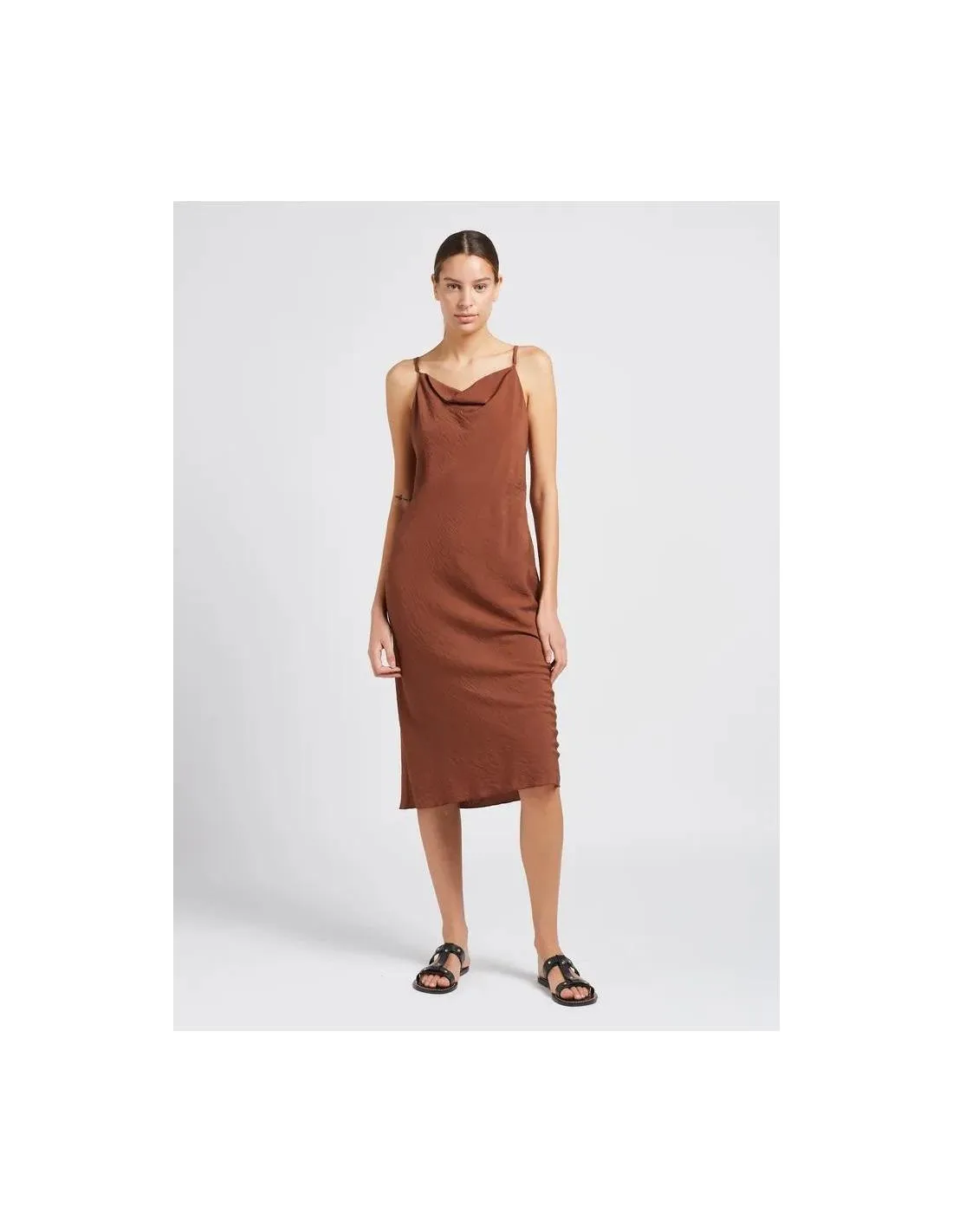 VESTIDO ESPALDA ESCOTADA SAMSOE FREDERICKA