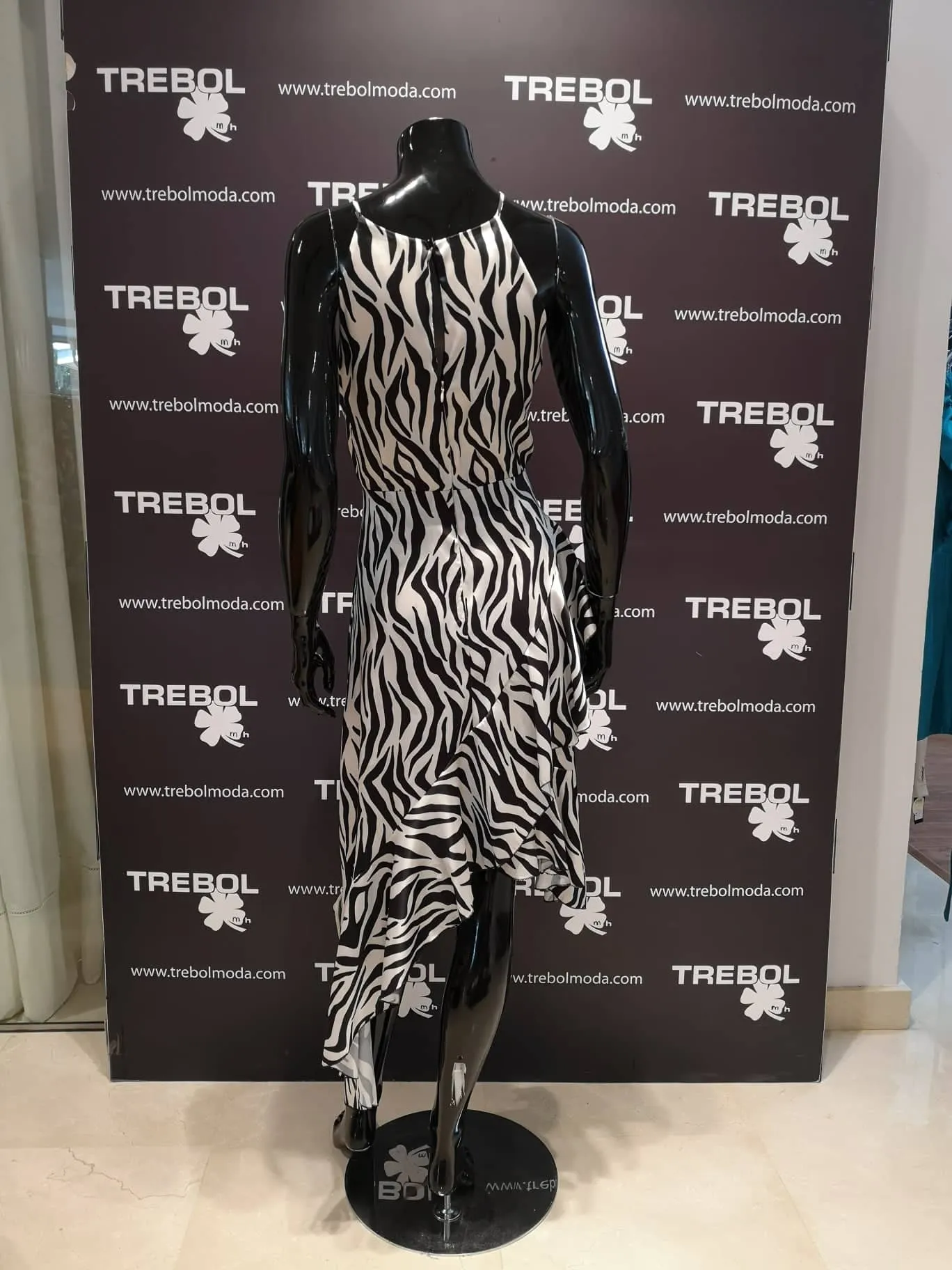 Vestido estampado animal print