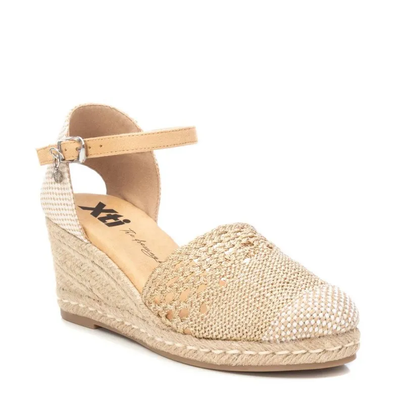 Zapato de mujer XTI 142333 Oro