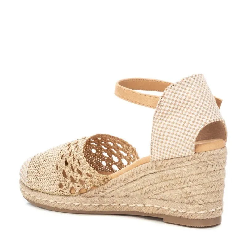 Zapato de mujer XTI 142333 Oro