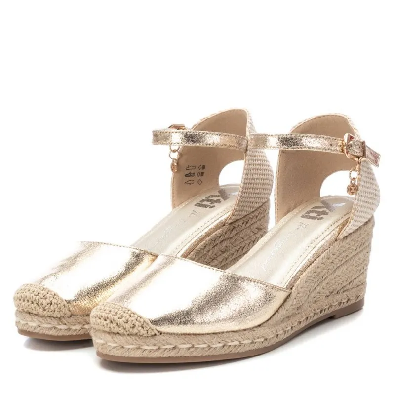 Zapato de mujer XTI 142334 Oro